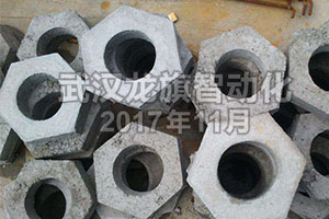 六角護坡，邊溝蓋板，是人工生產(chǎn)比較好還是設(shè)備生產(chǎn)的好？